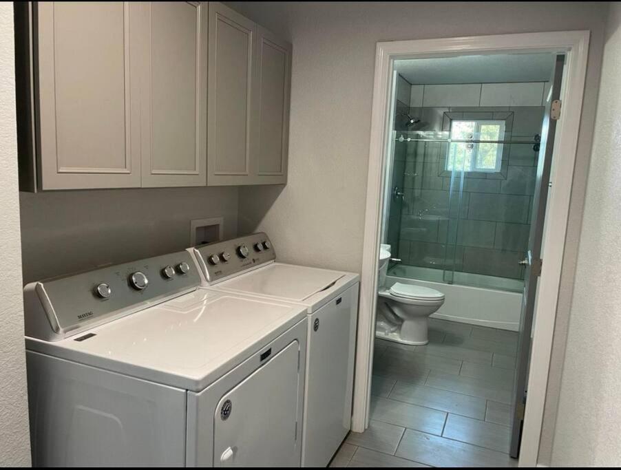 New, Fun-Size Benbow House! Villa Garberville Ngoại thất bức ảnh